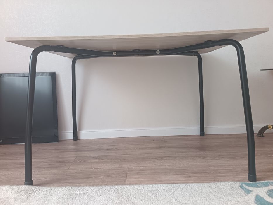 Үстел сатылады орындықтарымен де болады