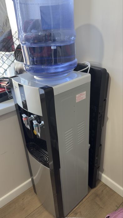 Продаю кулер в отличном состоянии