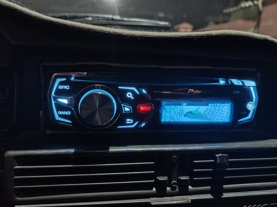 Pioneer DEH-X8550BT дельфин 8