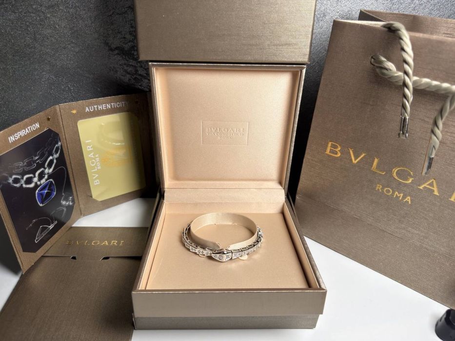 Bulgari Serpenti гривна