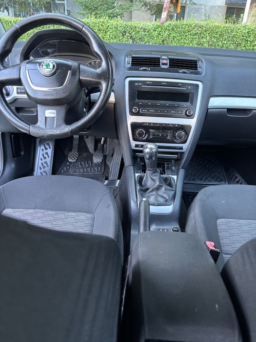 SKODA Octavia 2011 — imagine 5
