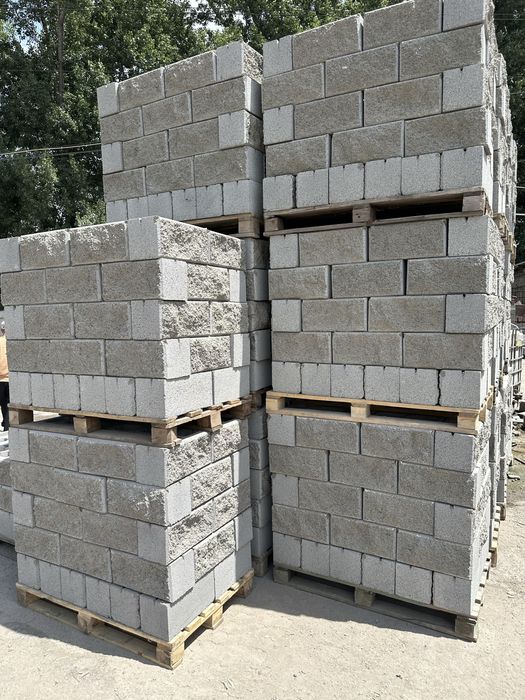 Сплитерные блоки, колонны, шляпы