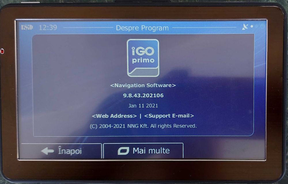 Sistem de navigatie auto GPS. Ecran tactil de 7 inch.