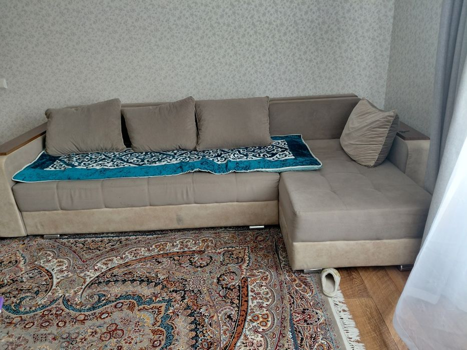 Продам легендарный диван