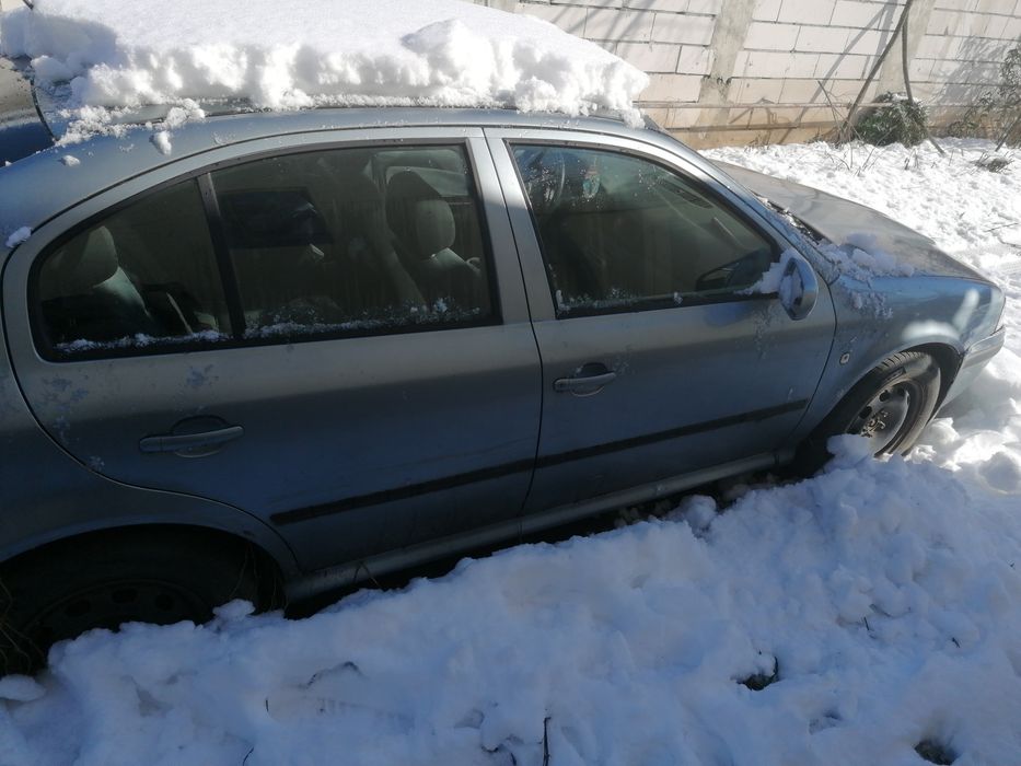 Vând Skoda Octavia