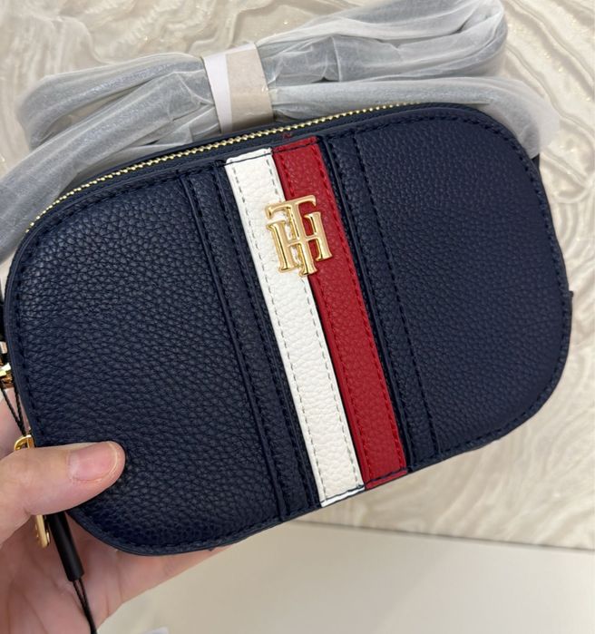 Продам сумку от Томми