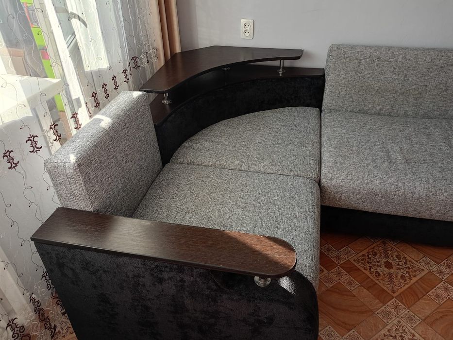 Продам диван б/у