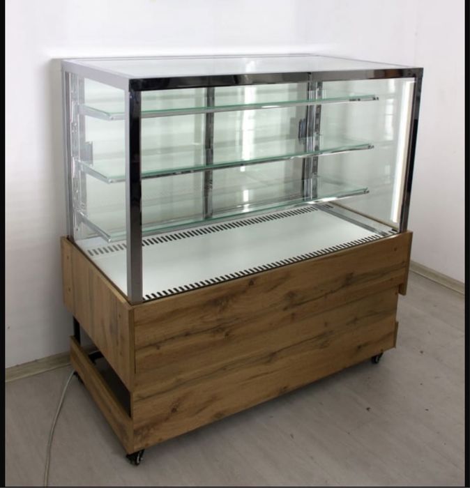 Витринный холодильник