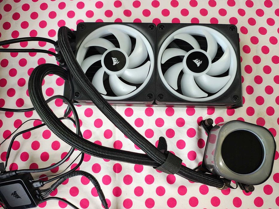 Cooler CPU Corsair iCUE LINK H100i LCD RGB socket 1700, 1200, etc.