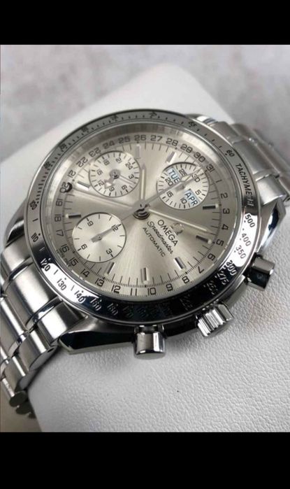 Omega-Speedmaster.Triple Date Chronograph-3523.30