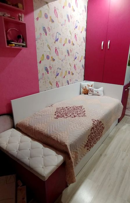 Детска стая,гардероб в- 230см.ш-87см.легло 180см.ш-90.цена-150 евро
