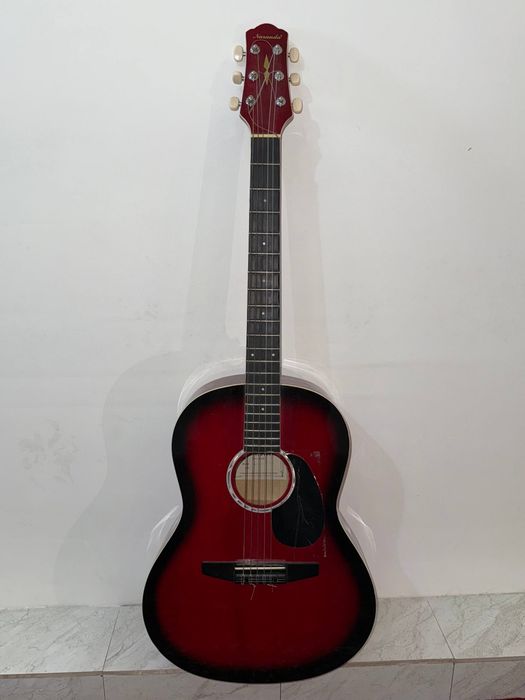 Gitara sotiladi arginal