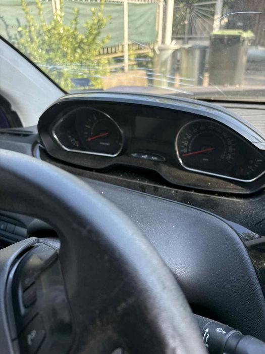 Peugeot 208/Пежо 208