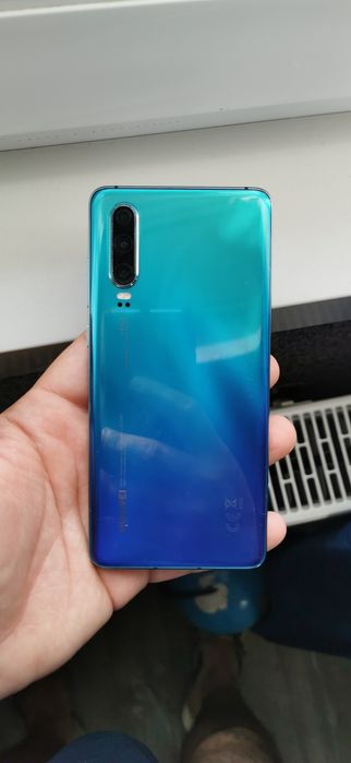 Vand Huawei P30 la Cutie