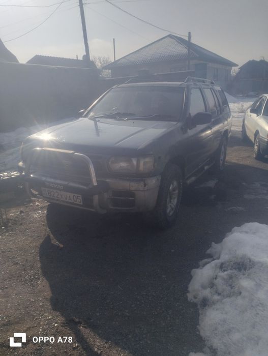 Ниссан террона .