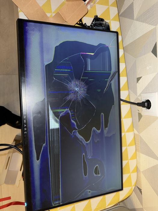 Monitor ALIENWARE defect