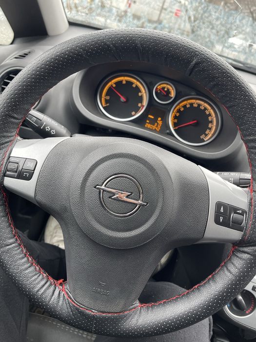 Opel Corsa D 2011 1.3 diesel Ecoflex