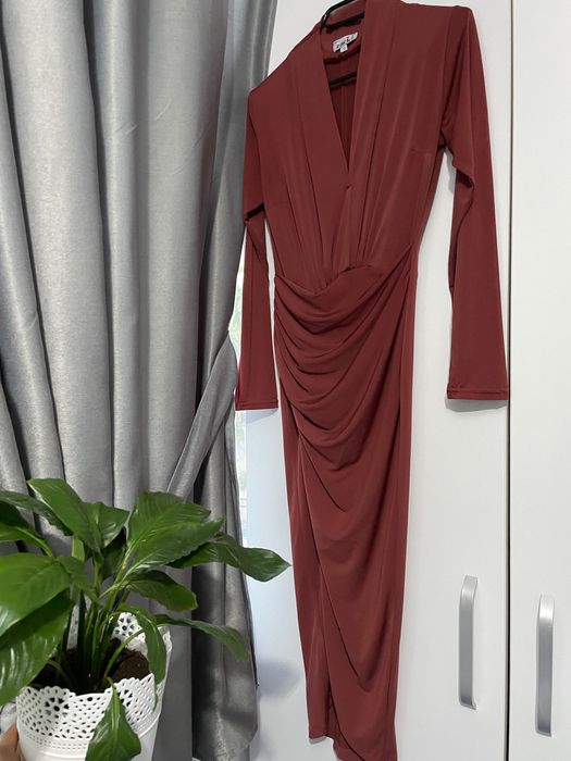 Rochie midi eleganta