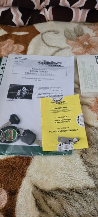 Kawasaki ER-6N ABS  Variante auto