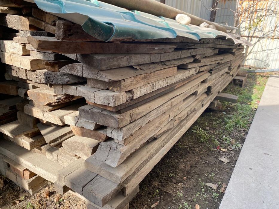 Стройтельные доски, брусы, балки, стропила