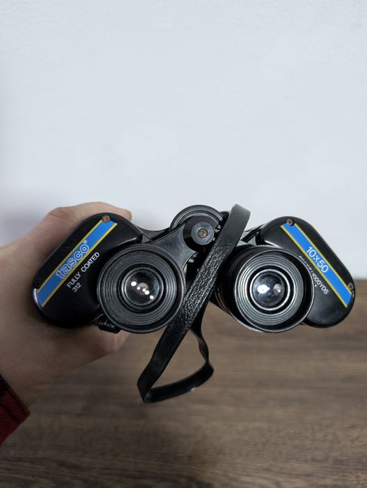 Binoclu Tasco 10x50 Fully Coated 
Vând