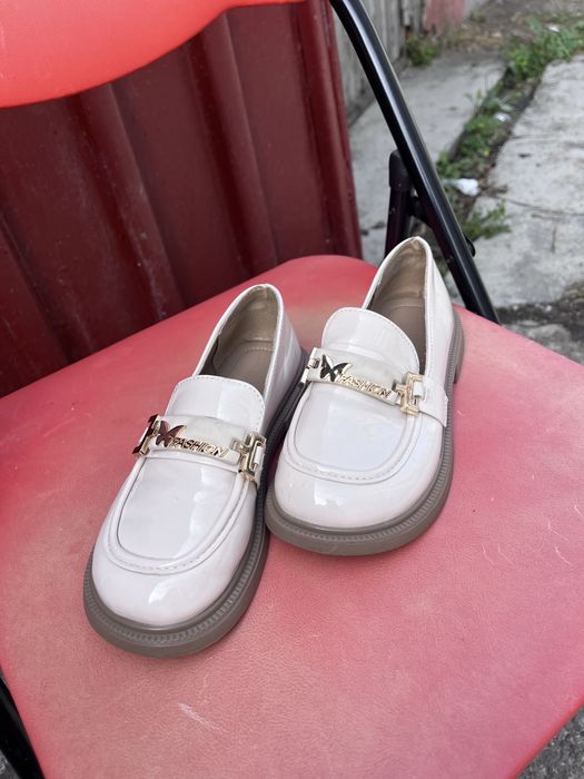 Mocasini fete crem