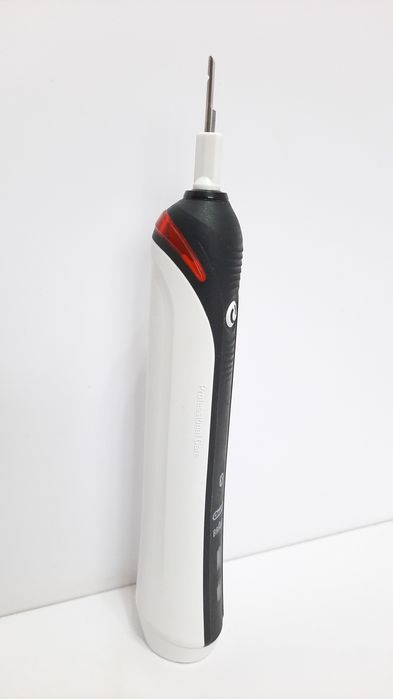 Oral-B  Braun зубная щётка