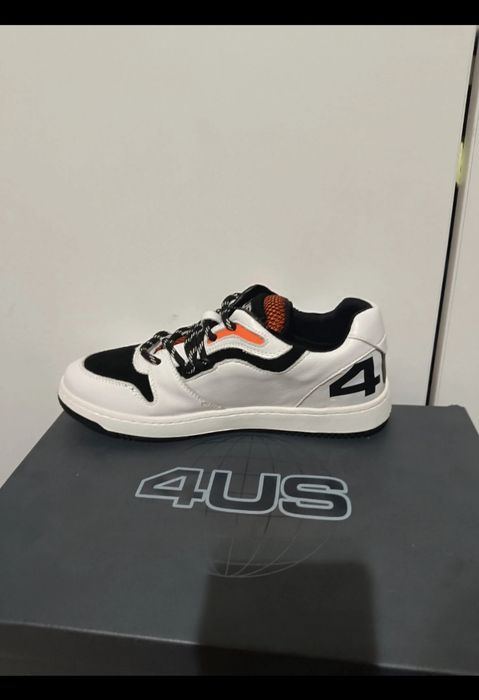 Adidași Cesare Paciotti 4US