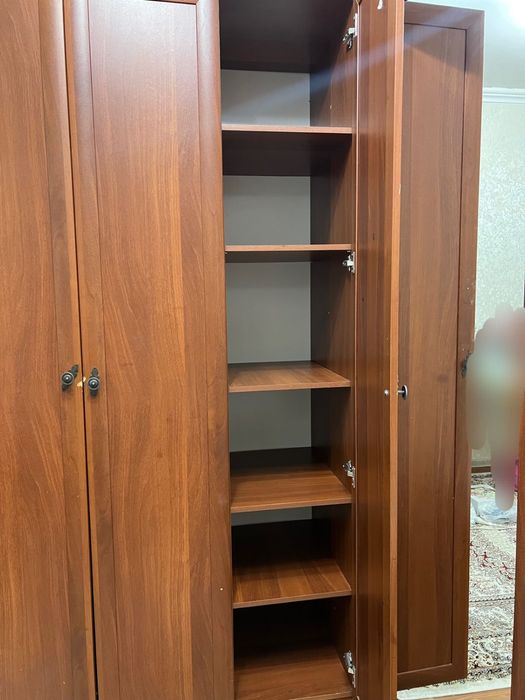 Продаю шкаф универсальный