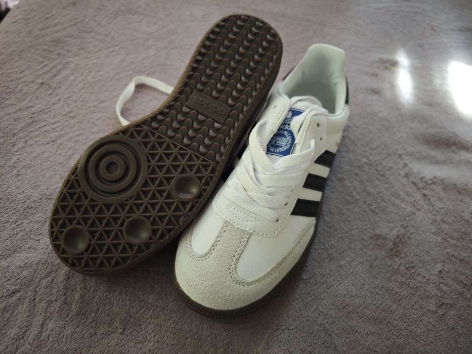 Кроссовки унисекс