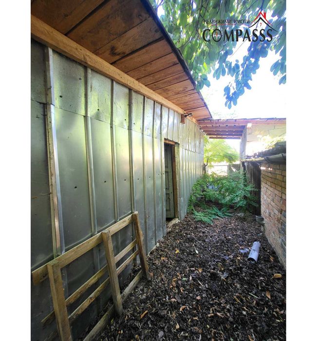 с. Кардам, обл. Добрич, Къща и работилница  – 70000евро!