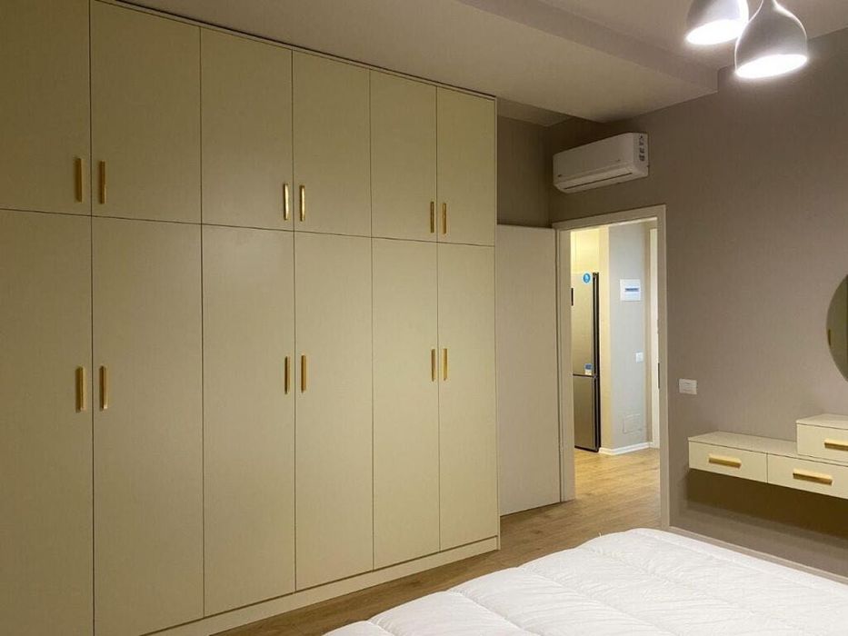 Продава се Двустаен апартамент в София, Витоша - 76 кв.м за 1000 €/кв.м - Снимка #3