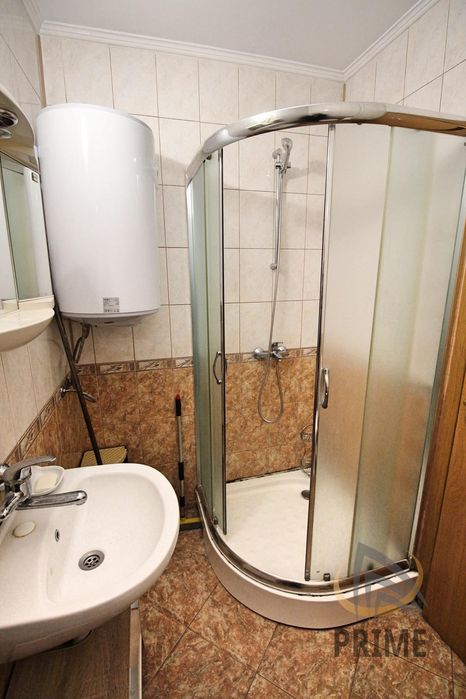 Дава се под наем Тристаен апартамент в Бургас, Център - 80 кв.м за 561 € - Снимка #10