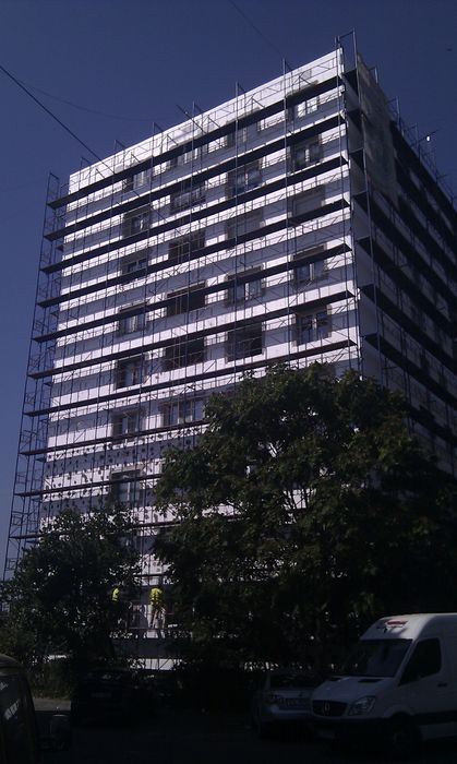 Închiriere popi metalici si schela metalica