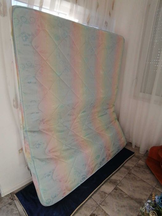 Vand saltea pat 2 persoane