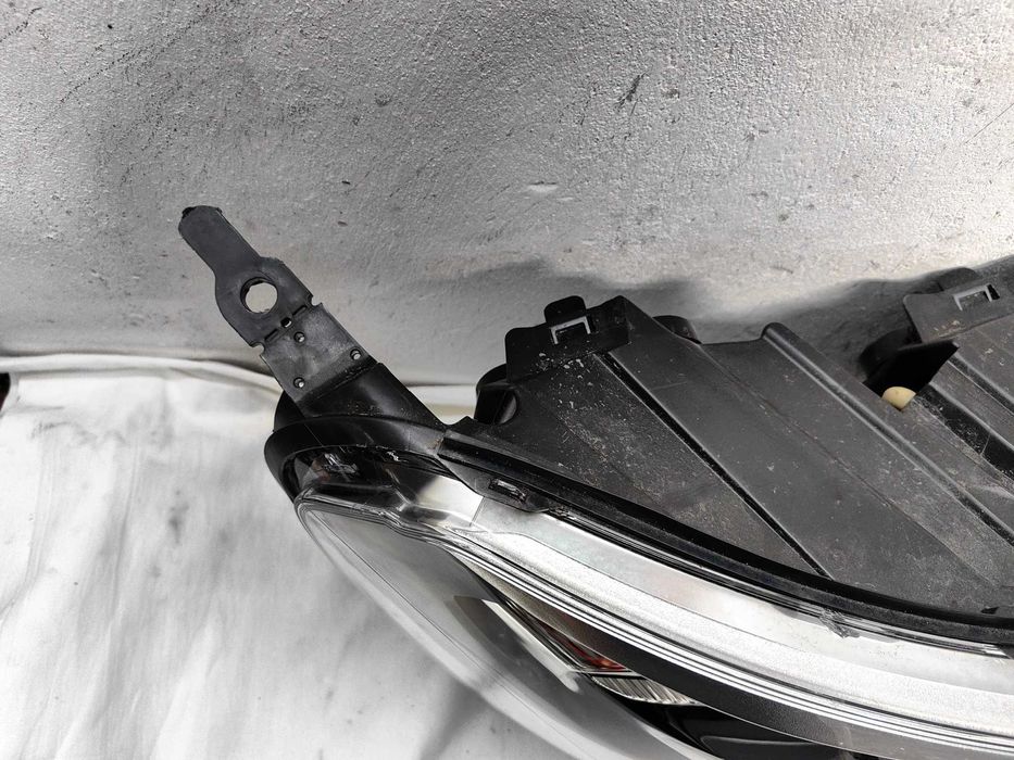 Оригинален фар Пежо Експерт  Peugeot Expert