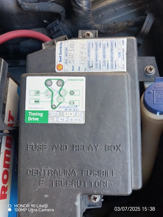 Vând Alfa Romeo 159