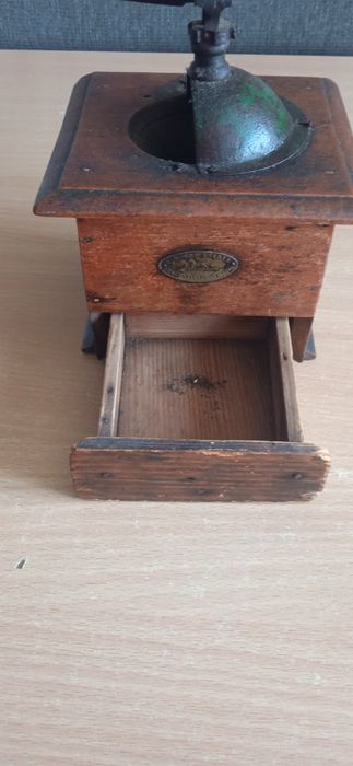 Râșniță de piper/cafea