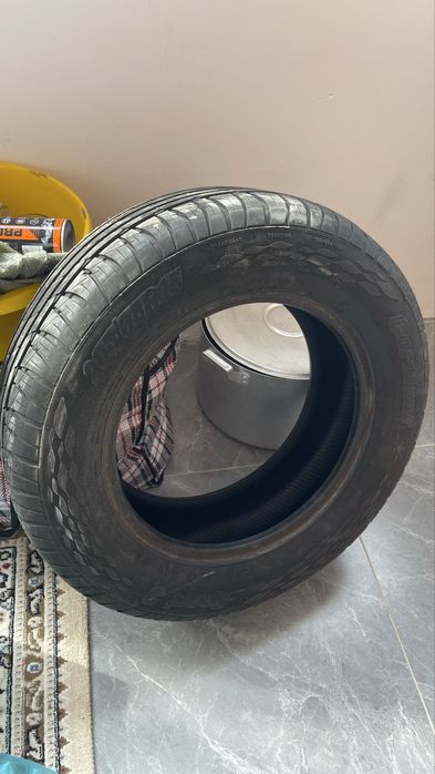 Резины две штуки размер 15