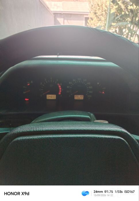 Lada 2115 sotiladi