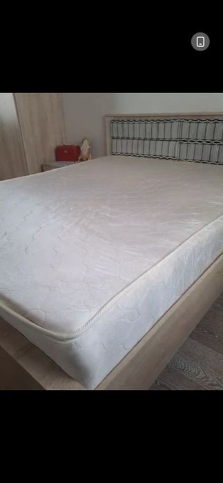 Двуспальный кровать