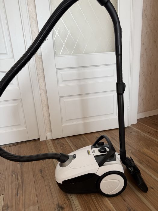 продам пылесос Karcher