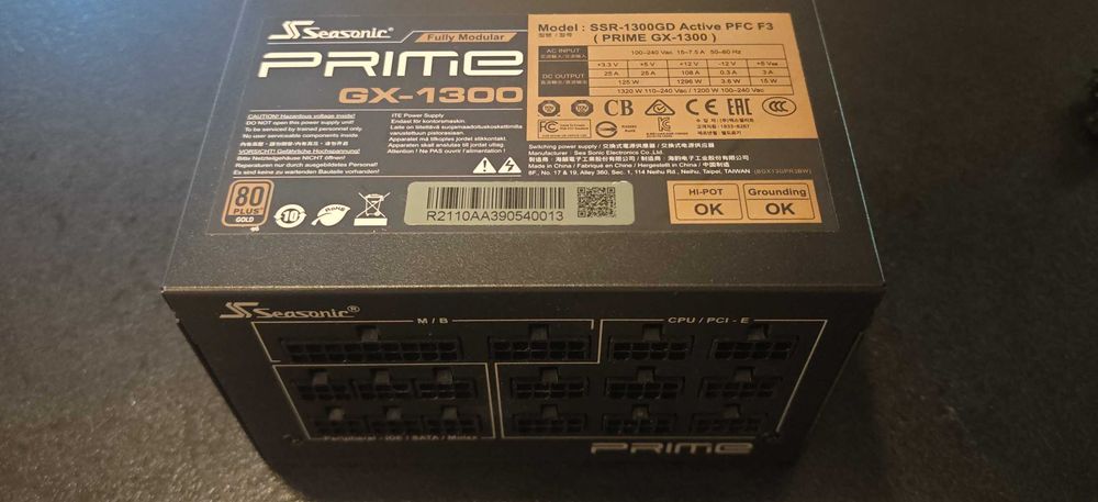 Продавам в перфектно състояние захранване 1300Watt Seasonic Prime GX1300 80+ Gold Full Modular