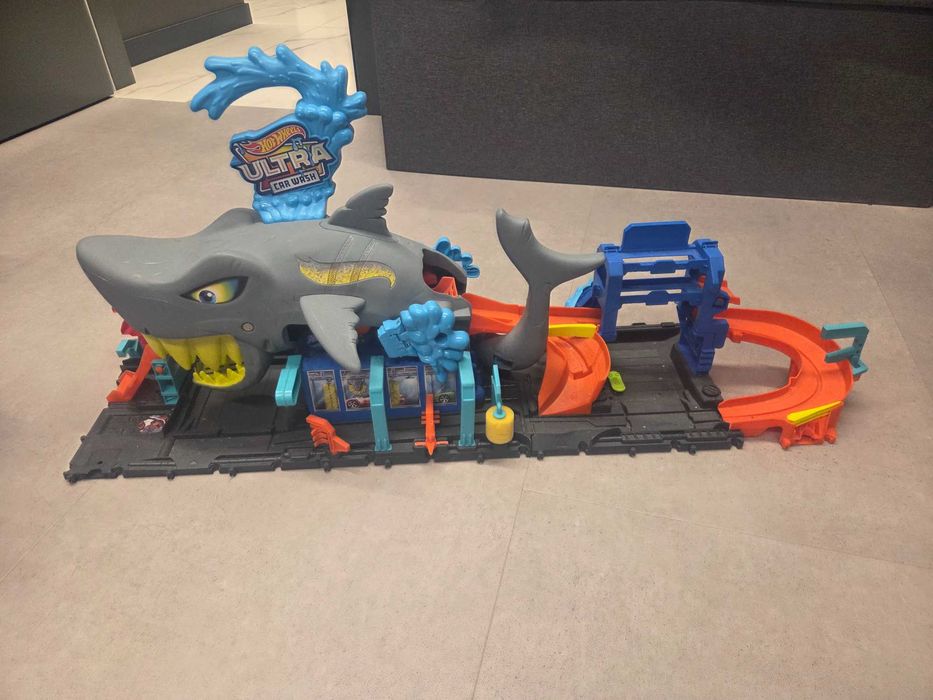 Hot Wheels Писта