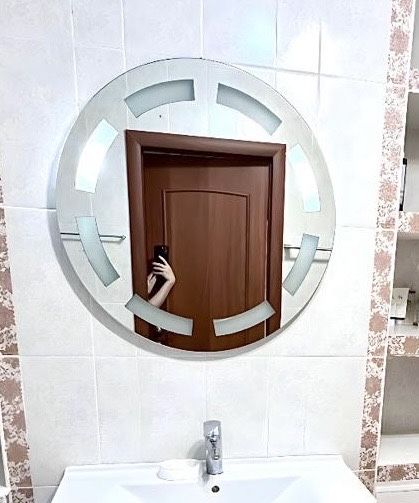 Продается зеркало