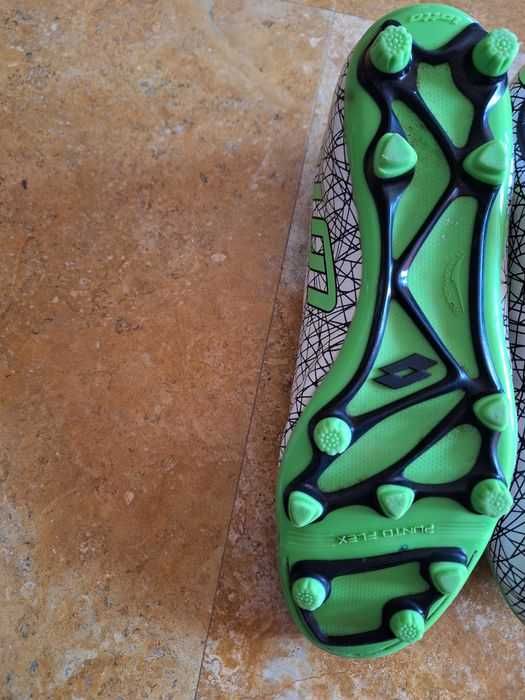 Vând ghete fotbal Lotto 43.5