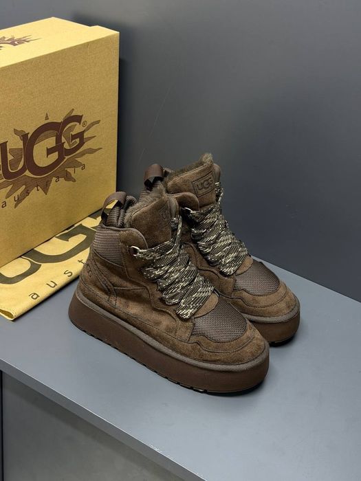 Ugg-uri diferite modele