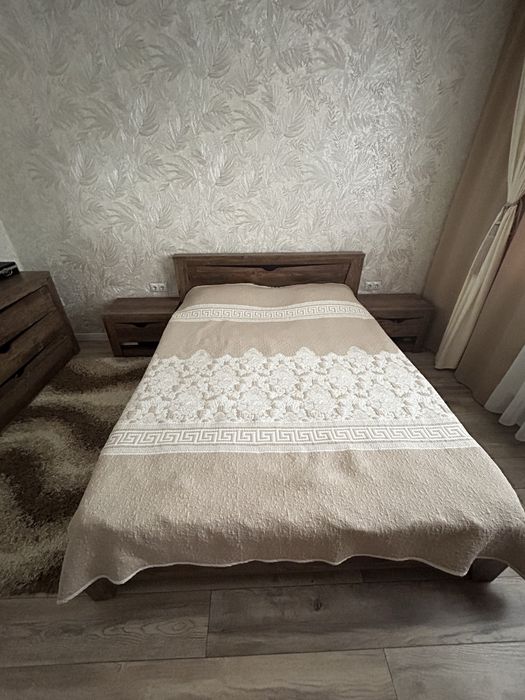 Продам спальный гарнитур