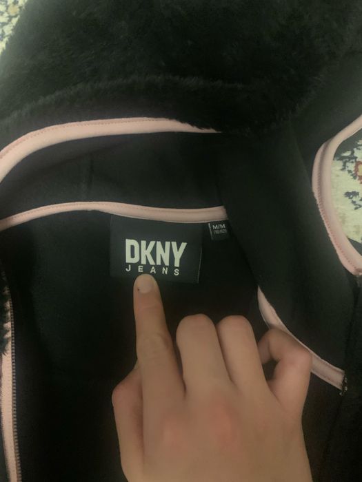 Куртка Zara, Кофта DKNY, Плащ Marc Jacobs