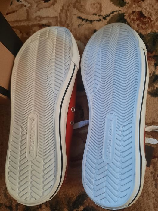 Teniși dama dunlop noi, cu eticheta mărimea 39 - 24,5 cm